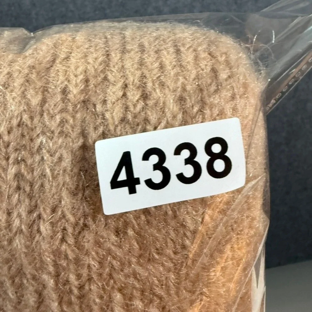 Tom Ford Womens Mohair Boat Neck Sweater Biscuit Beige Sz Medium NWT Lux‎ Italy